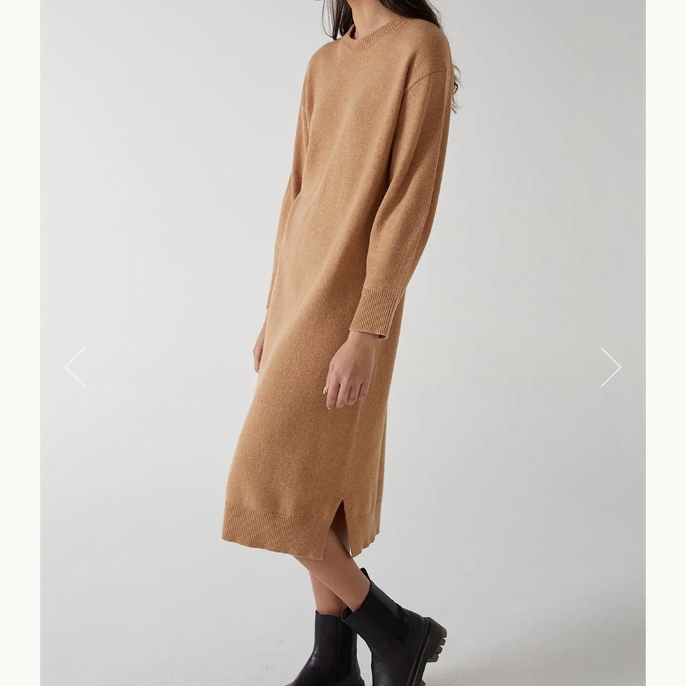 NWOT Velvet by Graham & Spencer Laurel Dress in Camel - Size M